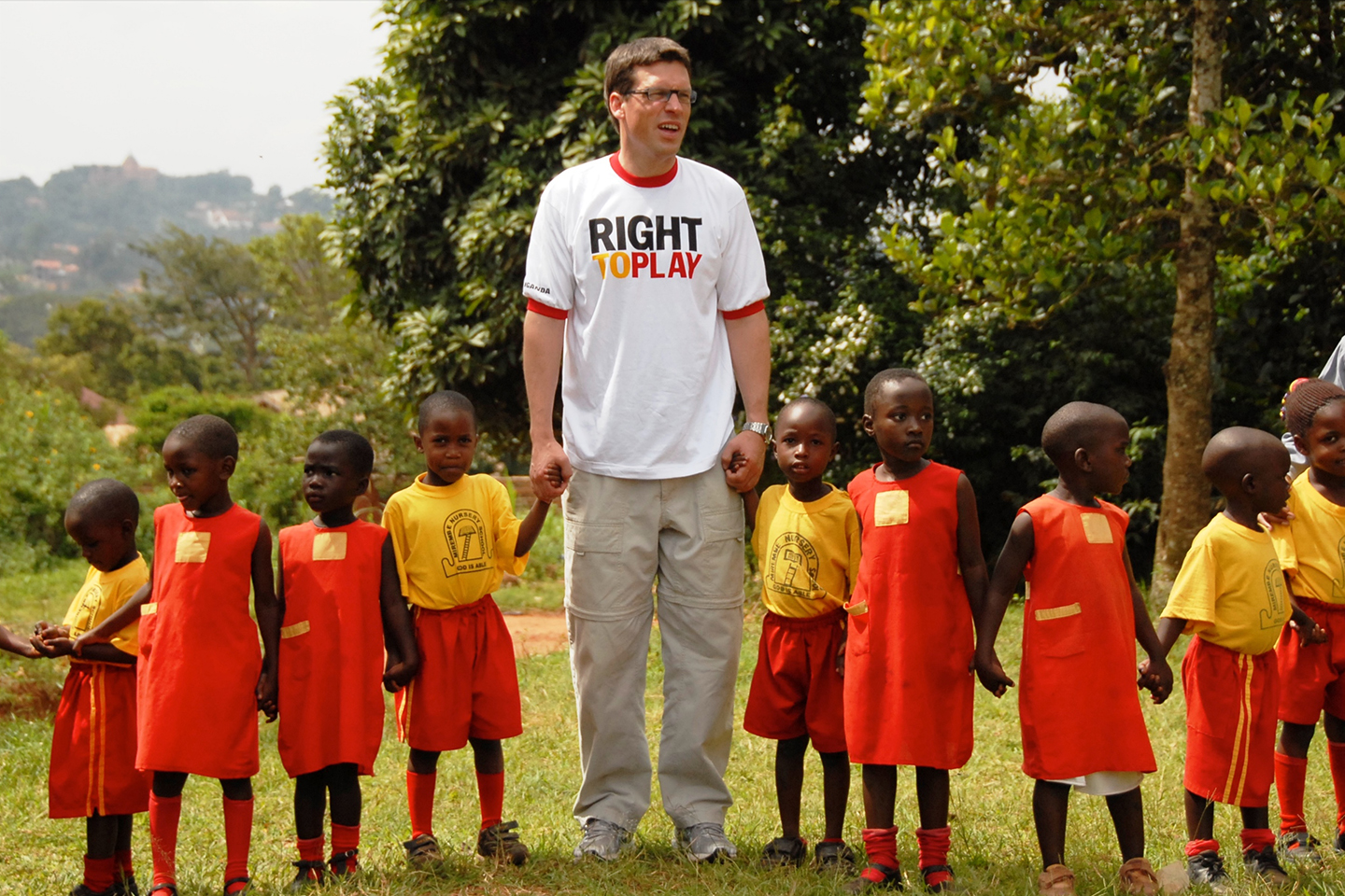 johann-olav-koss-continues-to-empower-children-by-giving-them-the-right